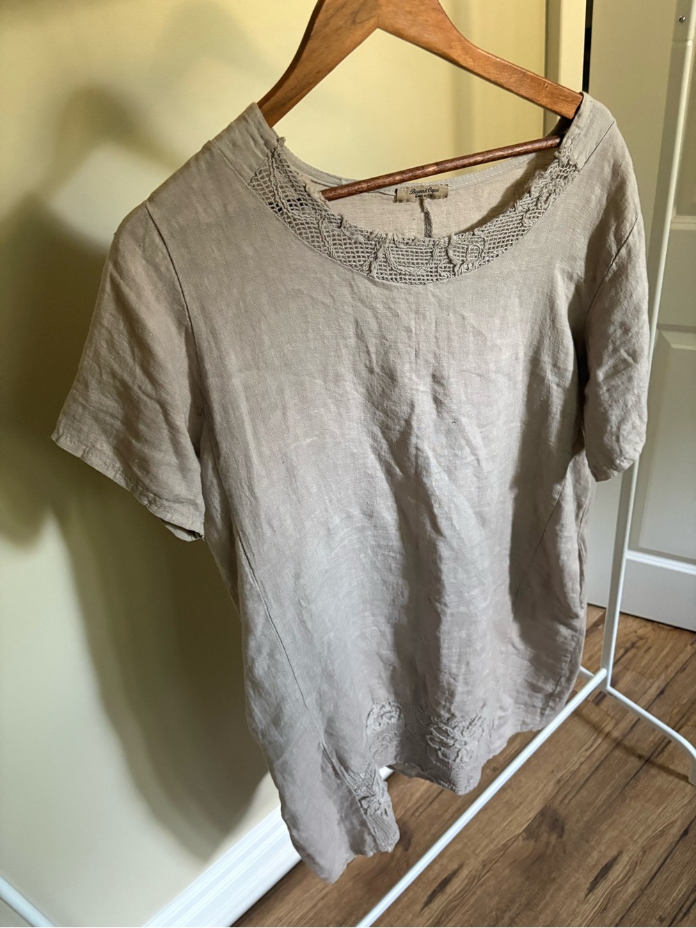 100% Linen Made in Italy Crochet-Trim Dress